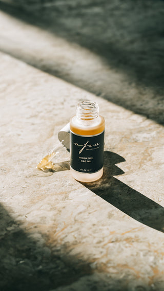 Hydrating C&E Oil Photo - Shadow