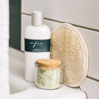 Lavender Cleansing Milk Photo - Bath Salt & Loofah