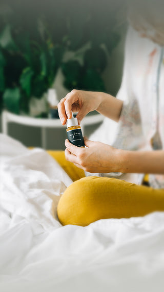 Regenerative Oil Photo - Woman 1